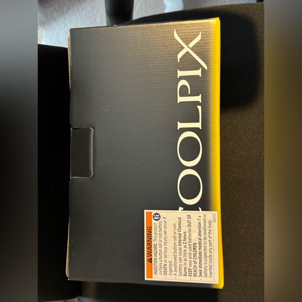 Nikon COOLPIX P1100 with camera bag -memory card not included